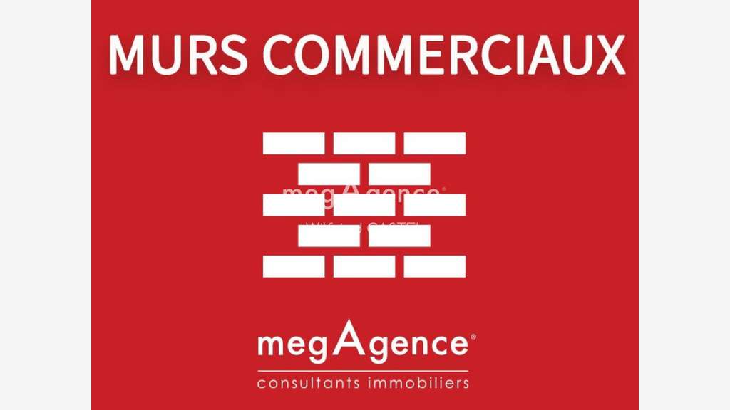 Murs commerciaux 300m² avec parking privé La Roche
