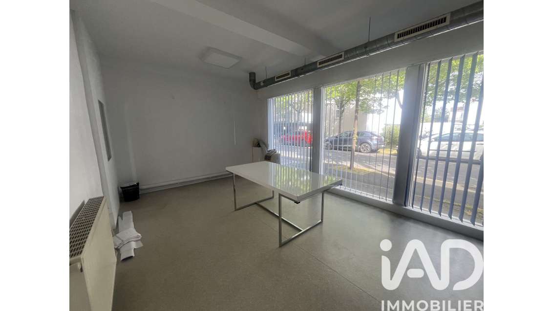 Vente local d'activité de 180m² à La Rochelle