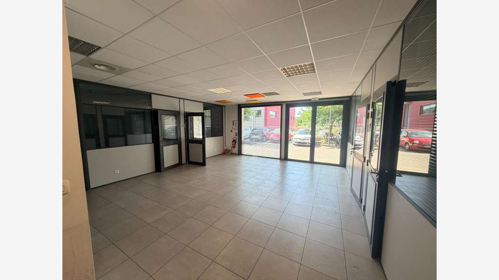 Vente bureaux de 115.66m² RDC à La Seyne sur Mer