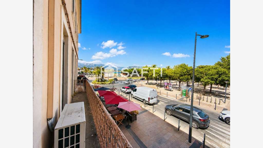Port de La Seyne : 100 m² à fort potentiel