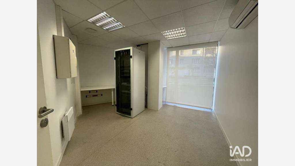 Vente murs commerciaux 155m² à La Talaudière