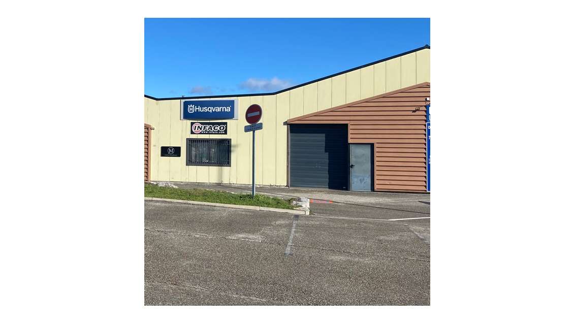 A vendre locaux commerciaux 115m² à Lablachère