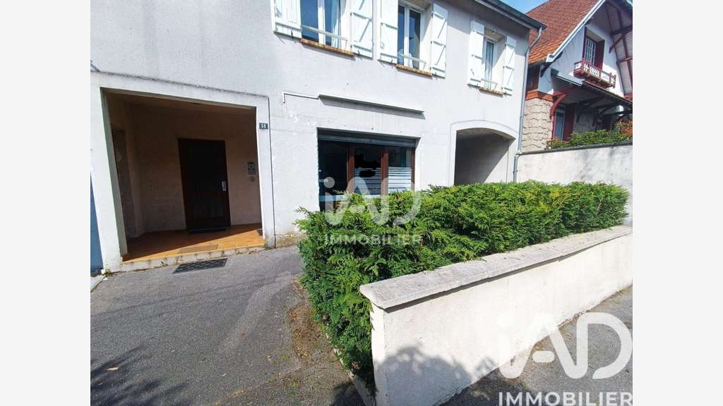 A louer local commercial 103m² Lagny-s-Marne