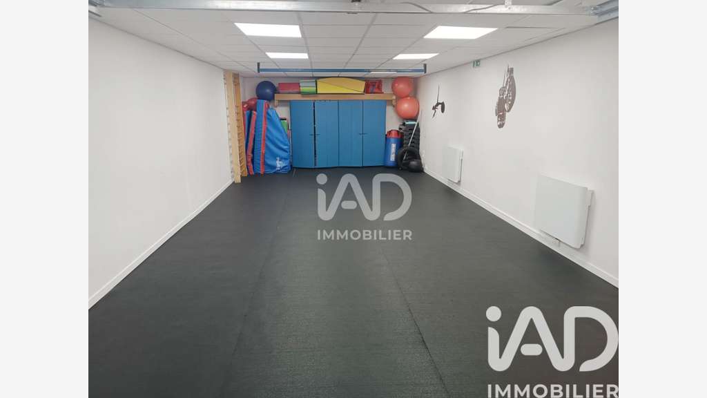 A louer local commercial 103m² Lagny-s-Marne