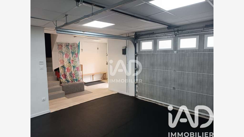 A louer local commercial 103m² Lagny-s-Marne