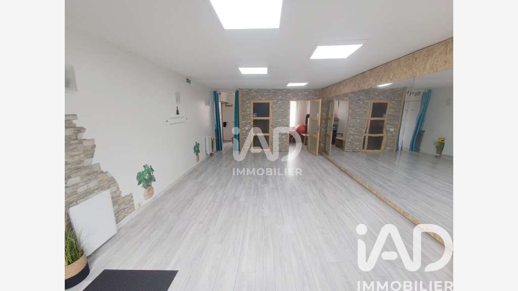A louer local commercial 103m² Lagny-s-Marne