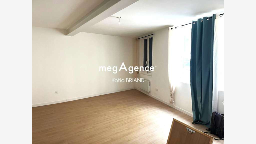 Appartement T2 avec une cour privée proche gare