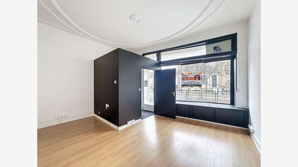 Vente local libre 23m² rue passante à Laxou