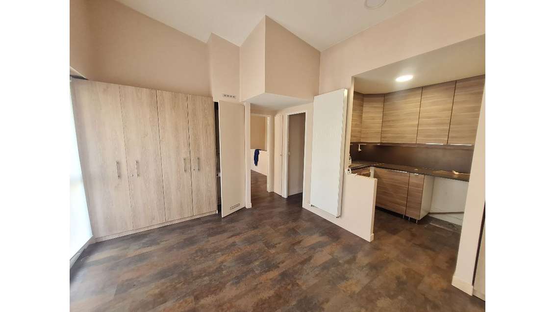 Vente murs 58m² Le Chesnay Rocquencourt