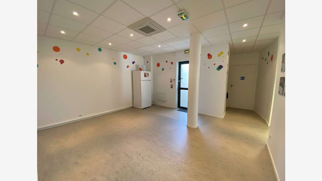 Vente local commercial de 183m² centre Le Coudray
