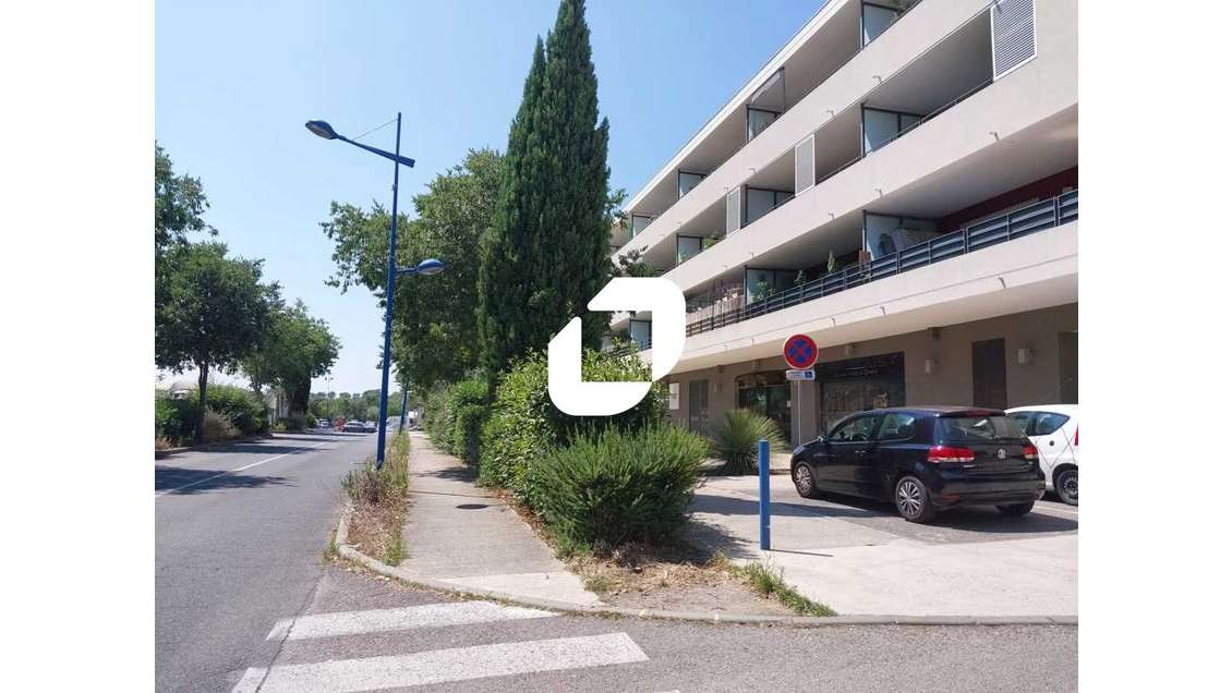 Vente Local commercial 150m² Le cres