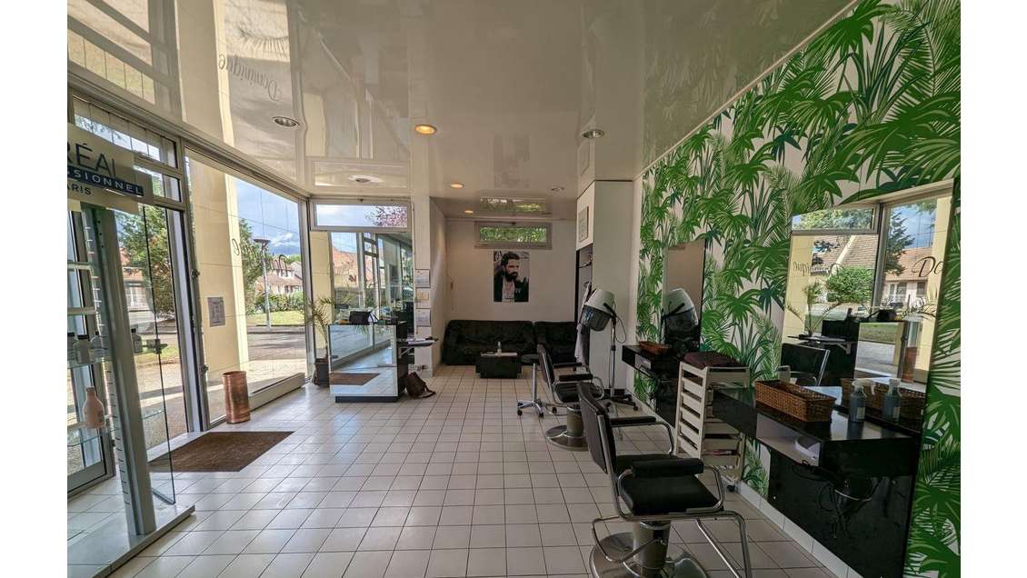 Vente murs commerciaux 43m² + FDC coiffure au Mans