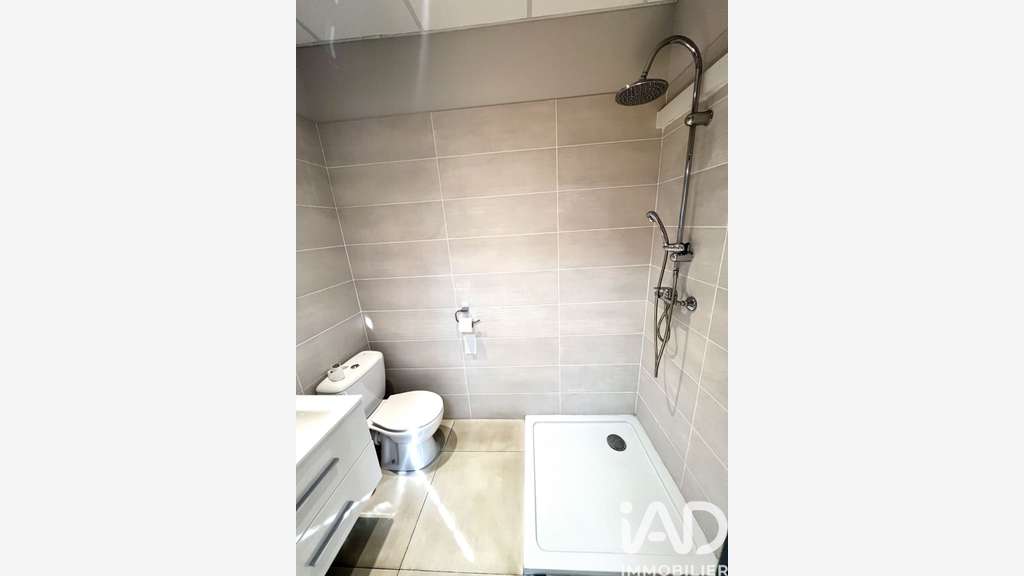 Vente local professionnel 98m² ZAC 2000 à Le Port