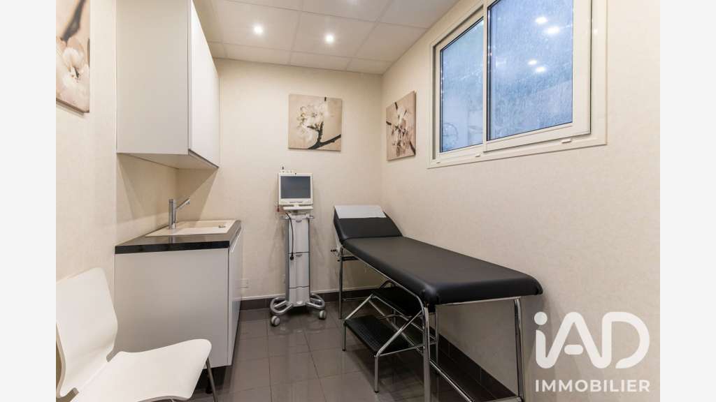 Vente cabinet fonctionnel de 86m² au Raincy