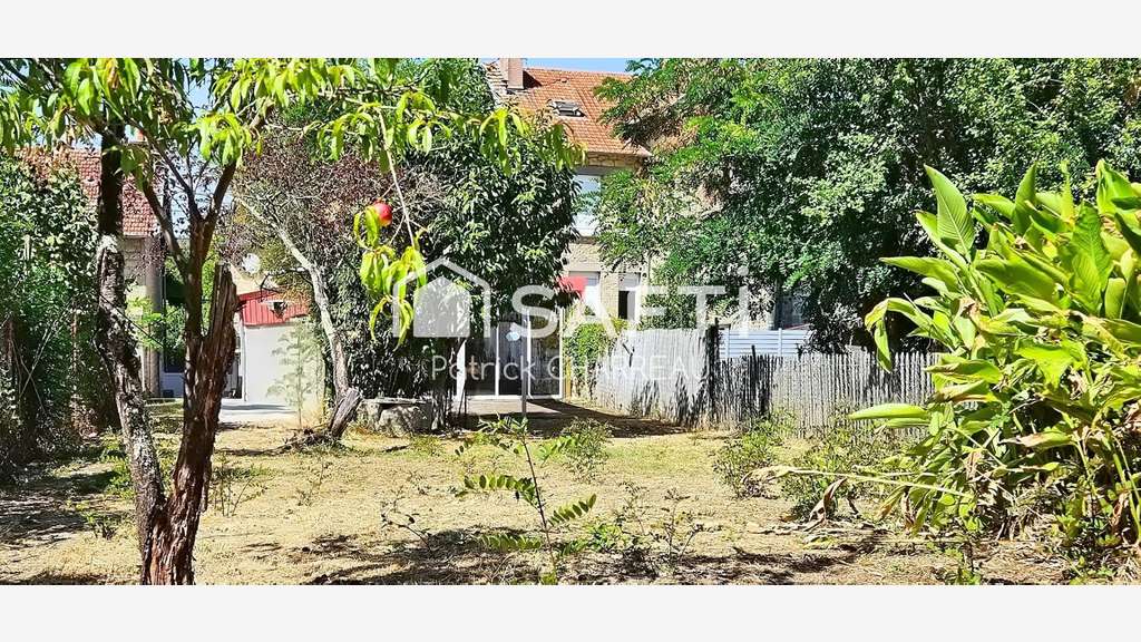 AV local professionnel 3 niveaux 210m² Les Angles