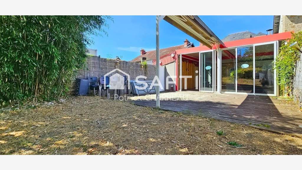 AV local professionnel 3 niveaux 210m² Les Angles