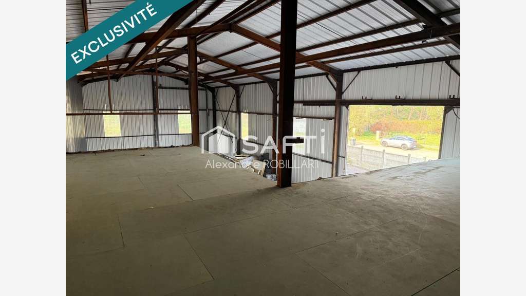 Vente hangar bureaux de 300m² à Lièvin centre