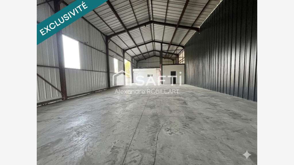 Vente hangar bureaux de 300m² à Lièvin centre