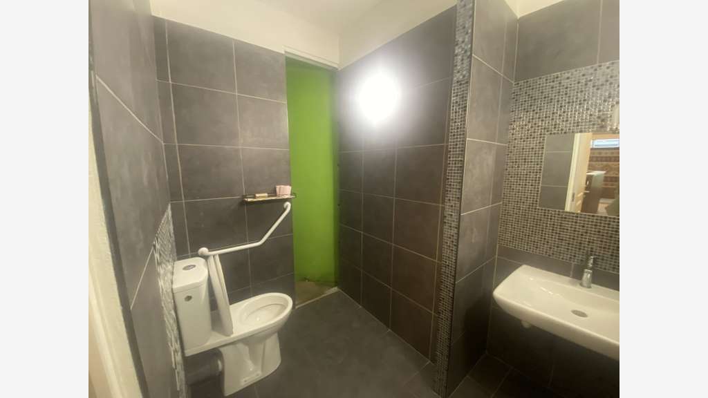 Vente local commercial de 80m² à Limoges centre