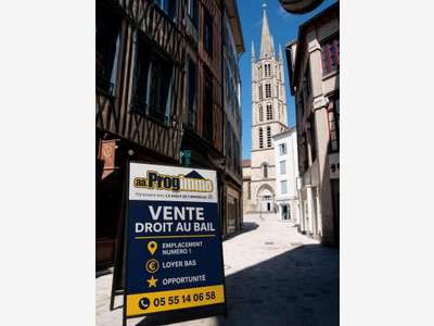 AV droit au bail boutique 48m² empl N°1 Limoges