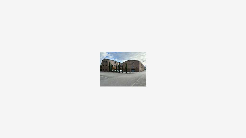 AV ensemble immobilier de 2115m² à Limoges centre
