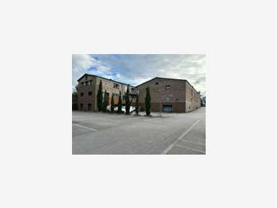 AV ensemble immobilier de 2115m² à Limoges centre
