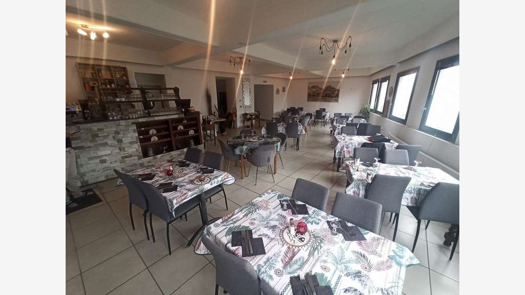 IMMEUBLE (RESTAU & CHA. D'HÔTES) Proche Limoges