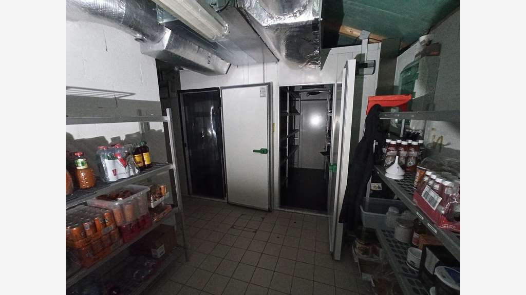 Vente locaux commerciaux 373m² en retail à Limoges