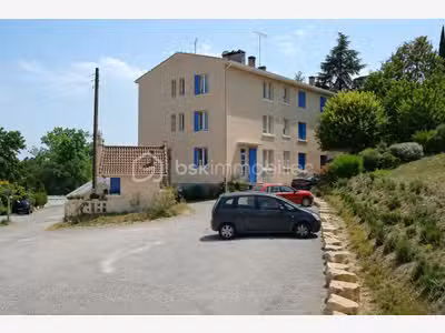 Limoux - ancien hôtel avec capacité d'accueil et f