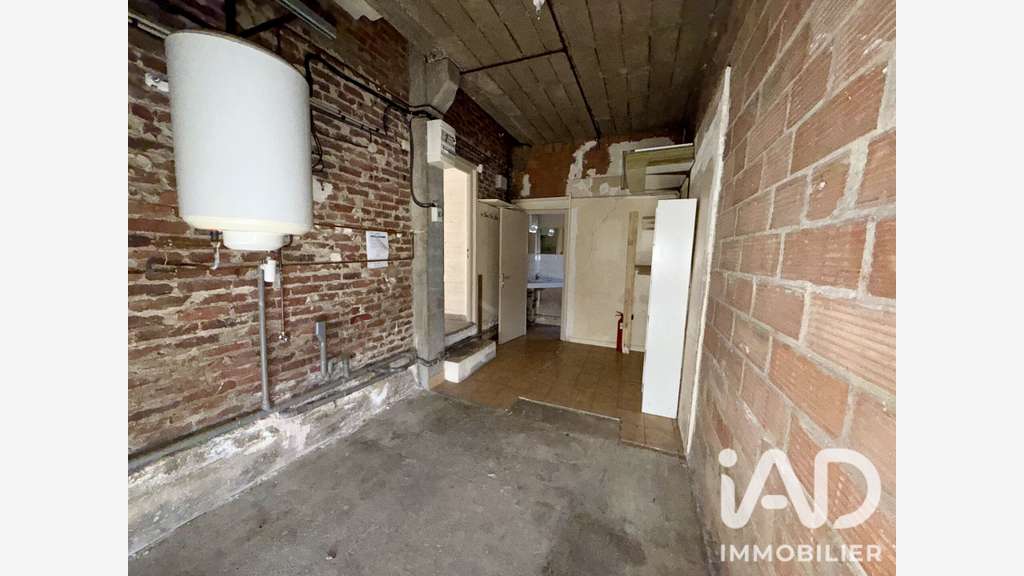 AV local commercial 63m² à Alençon rue commerçante