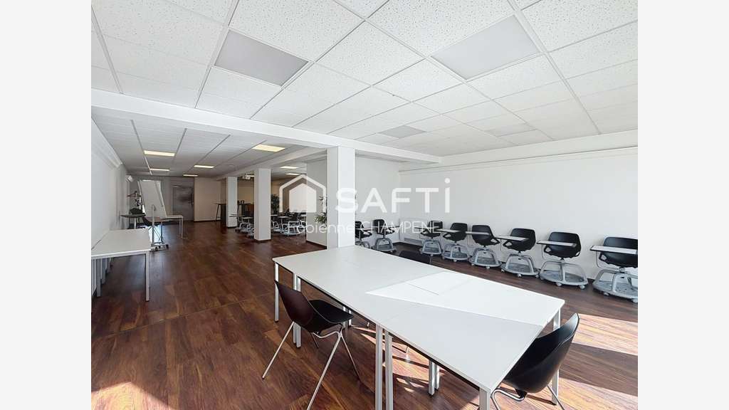 Vente bureaux 106m² R+4 à Lons-le-Saunier centre