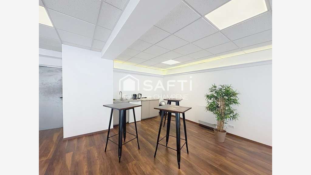 Vente bureaux 106m² R+4 à Lons-le-Saunier centre