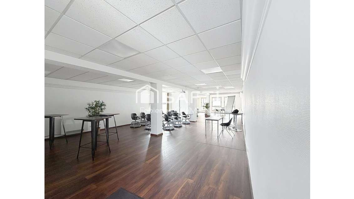 Vente bureaux 106m² R+4 à Lons-le-Saunier centre