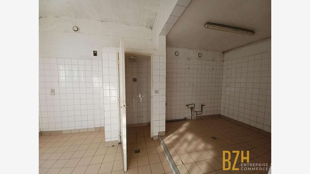 A vendre local commercial 150m² à Lorient centre 
