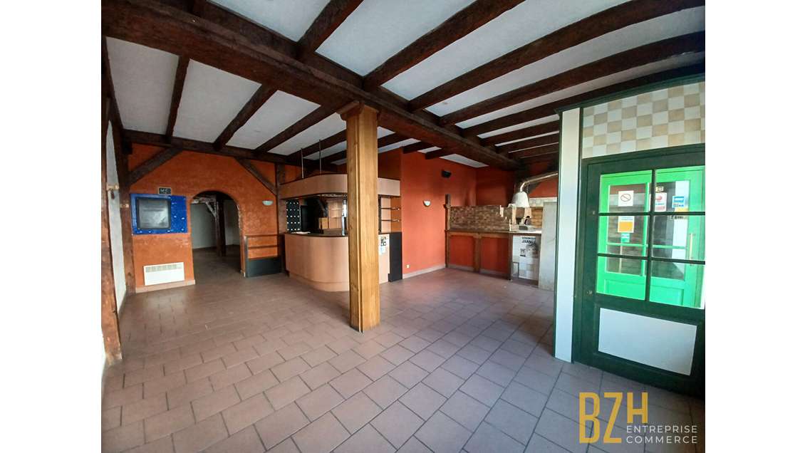 A vendre local commercial 150m² à Lorient centre 