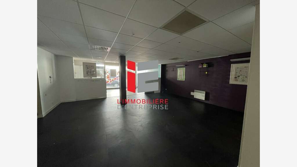 Vente local de 180m² sur axe passant à Lorient