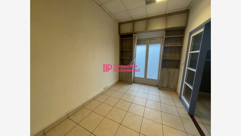 Vente murs commerciaux 143m² à Lorient centre