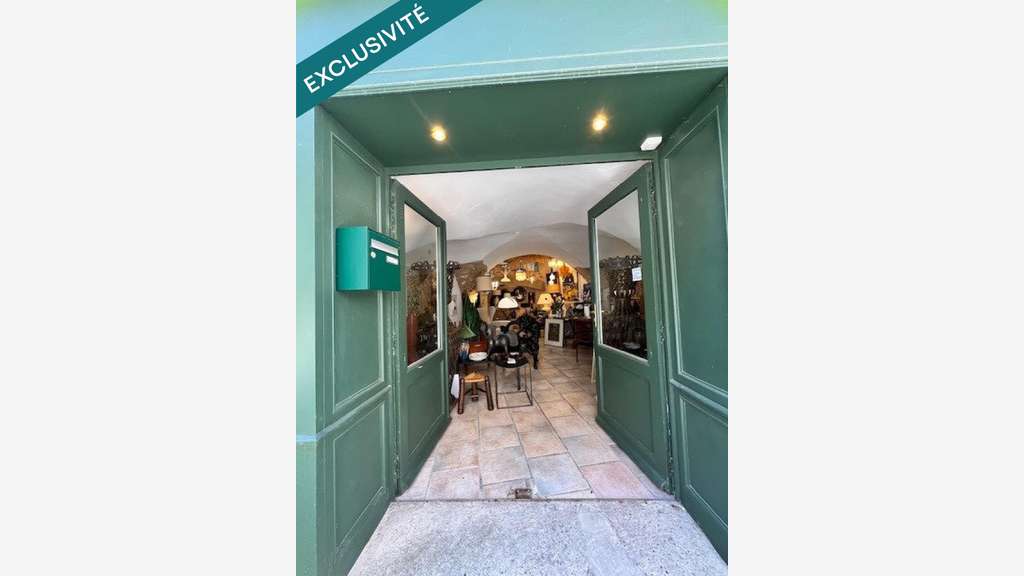 Vente local 35m² prêt à etre exploité à Lourmarin 