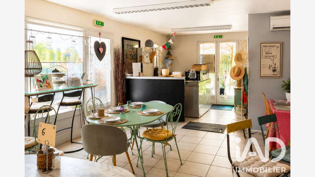 Local commercial à Lourmarin