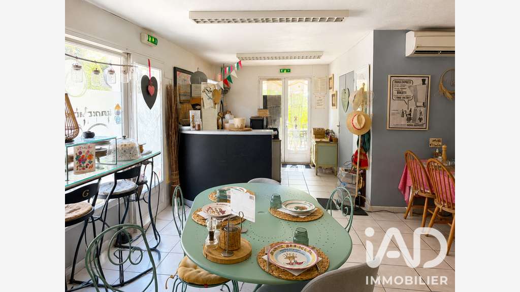Local commercial à Lourmarin