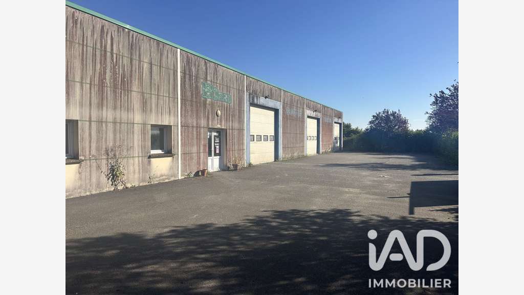 Local commercial à Lucenay-Lès-Aix