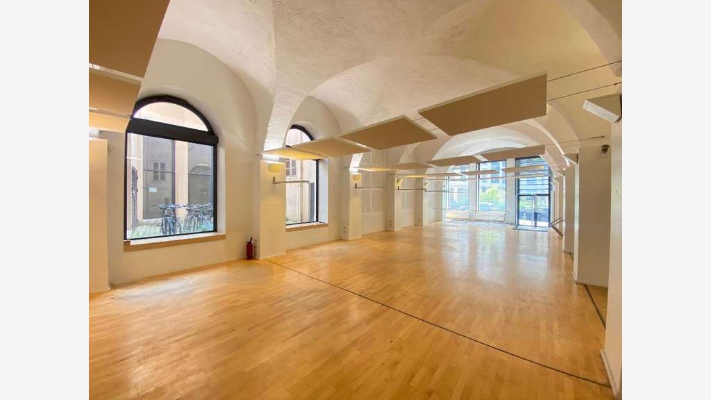 Bureaux divisibles de 920m² à vendre à Lyon 1