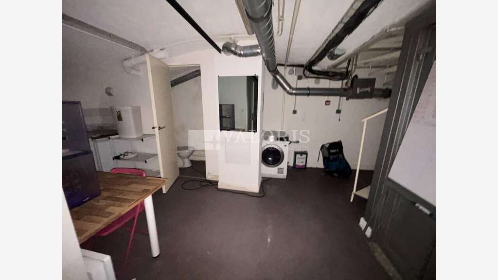 AV local commercial 130m² à Lyon 2e République