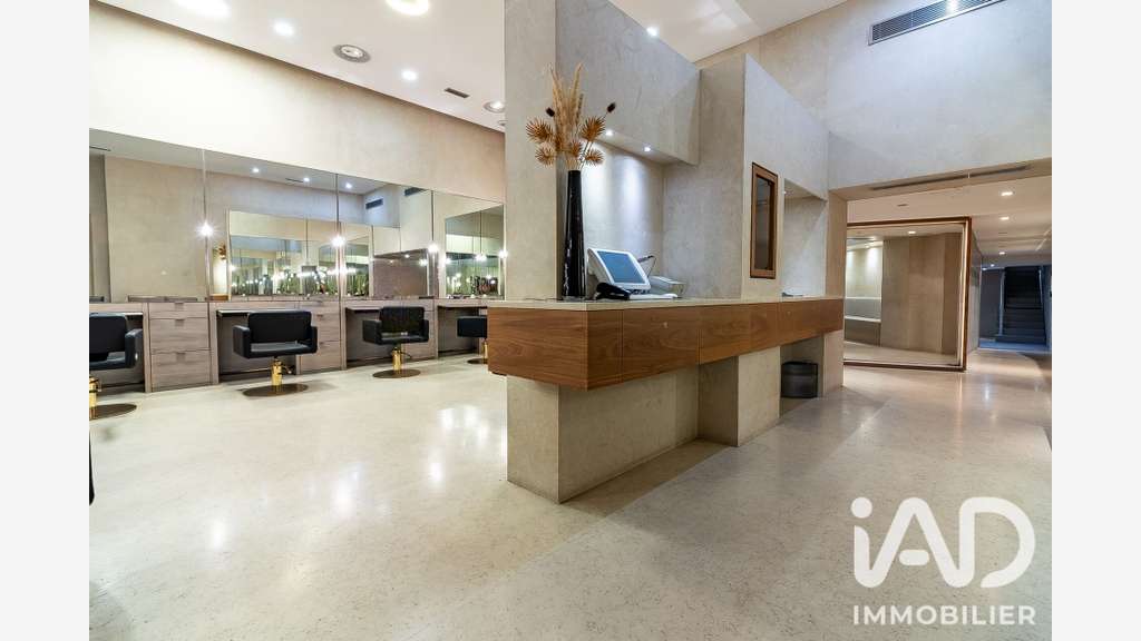 Vente local 250m² à Lyon 6e Place Maréchal Lyautey