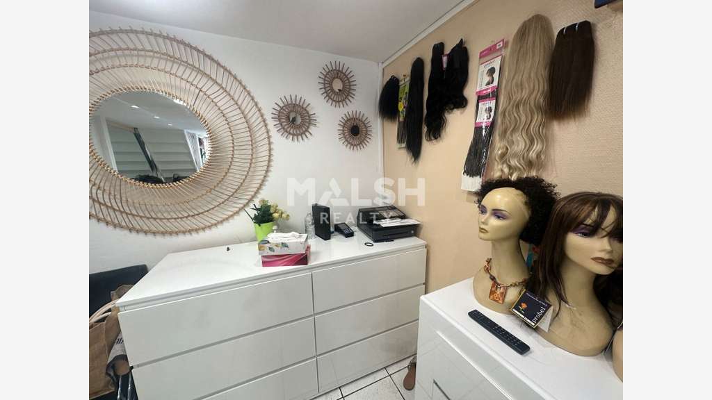 LOCAL COMMERCIAL - À VENDRE - 39 m² - LYON 7