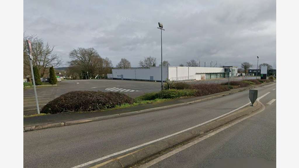 Complexe Commercial de 3 560 m² - Malestroit (56)