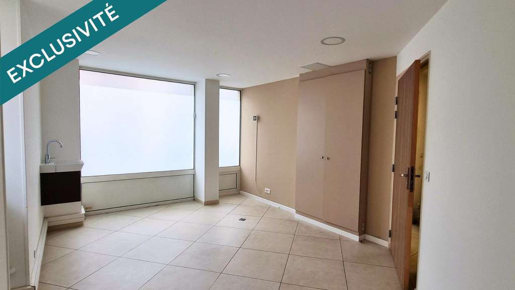 Vente local 67m² au centre de Mandres les Roses
