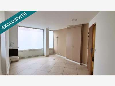 Vente local 67m² au centre de Mandres les Roses