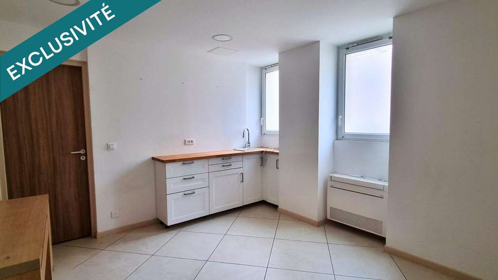 Vente local 67m² au centre de Mandres les Roses