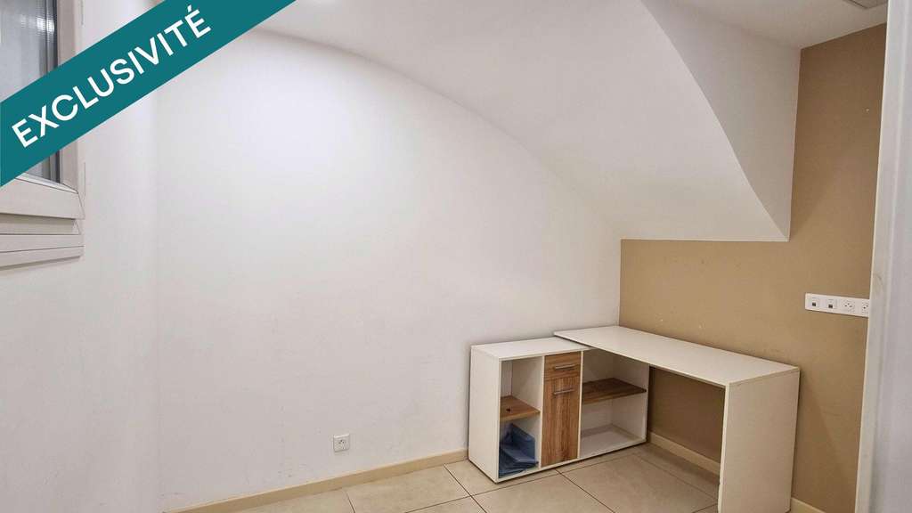 Vente local 67m² au centre de Mandres les Roses